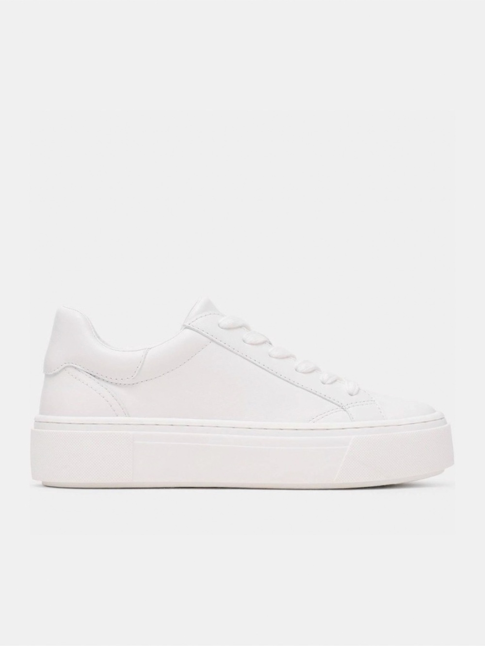 [NEW w/out Tags] Steve Madden Women's Bertie Sneakers (White, Size 5.5)